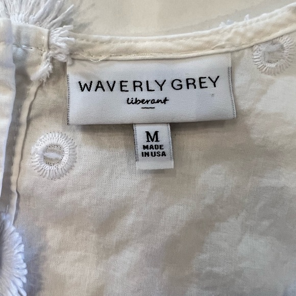 Waverly Grey Women’s Top Size Medium Kat White Sleeveless Cotton Flower Accent - Picture 12 of 14